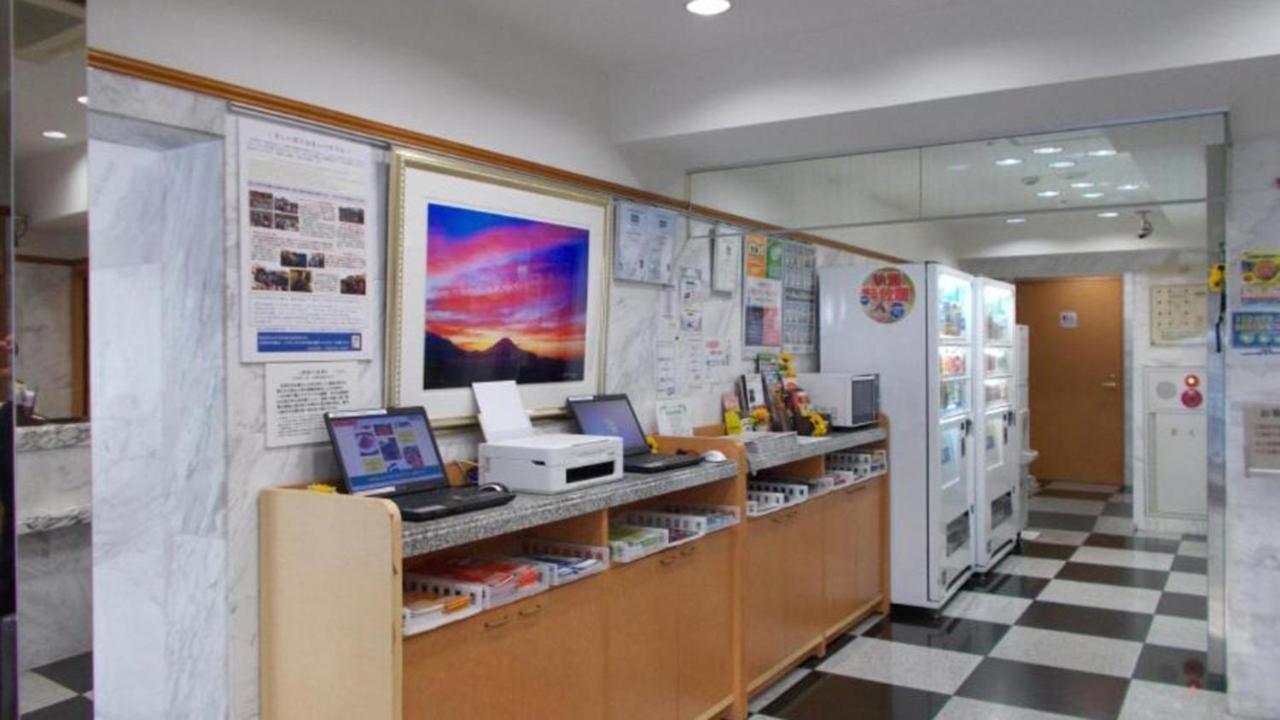 Toyoko Inn Tokyo Asakusa Senzoku Tsukuba Express Exterior foto