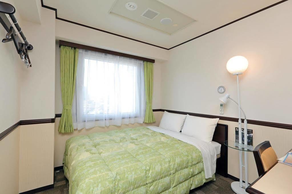 Toyoko Inn Tokyo Asakusa Senzoku Tsukuba Express Exterior foto