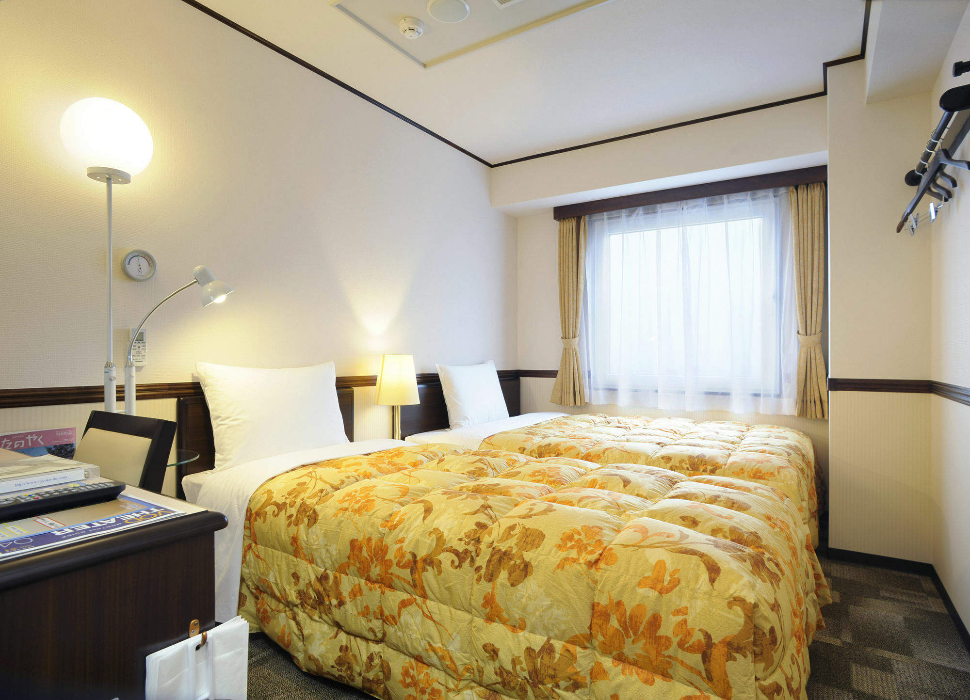 Toyoko Inn Tokyo Asakusa Senzoku Tsukuba Express Exterior foto